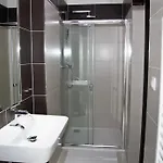 Dvorak بيت ضيافة